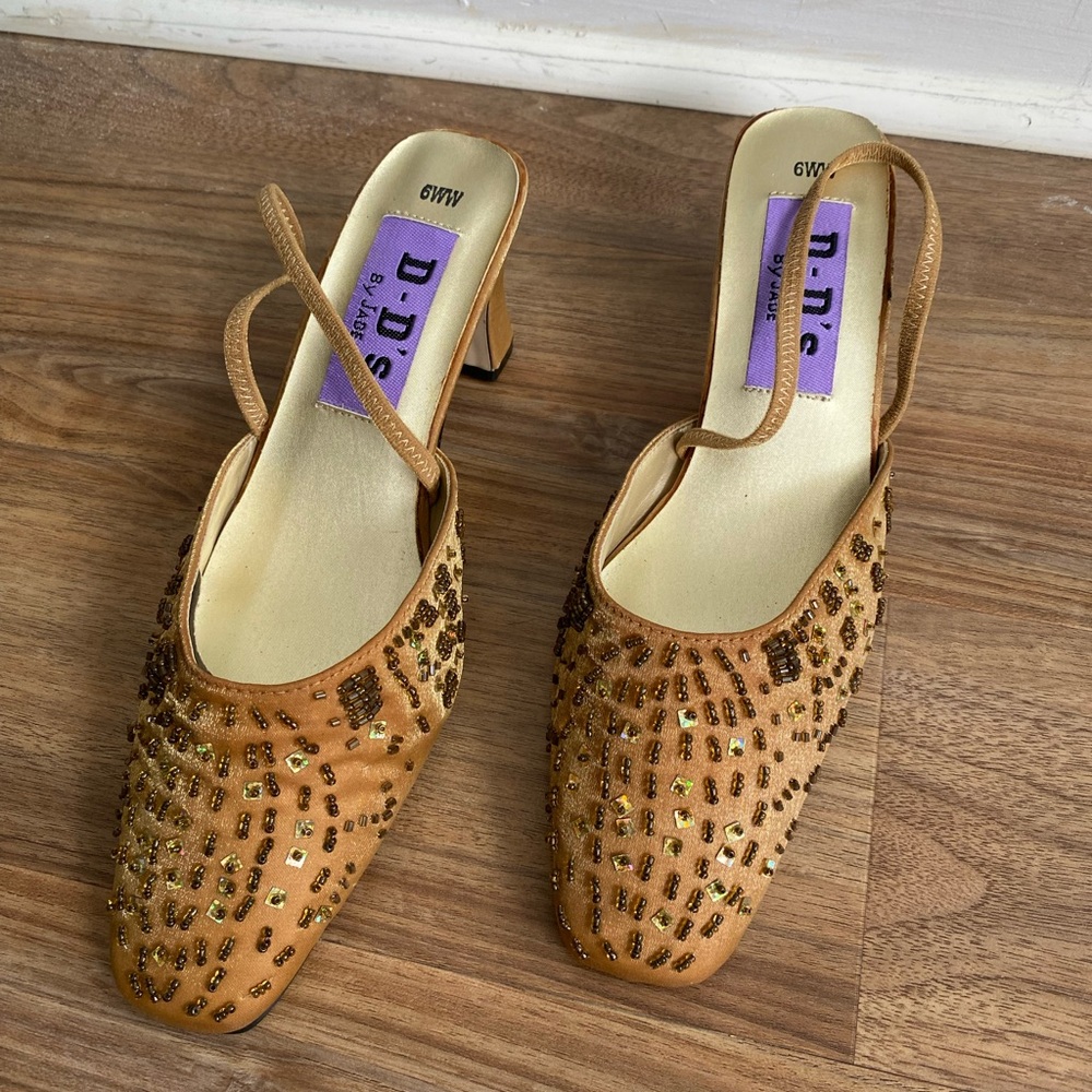 Vintage Camel Color Beaded Ballet Toe Kitten Heel-Size 6